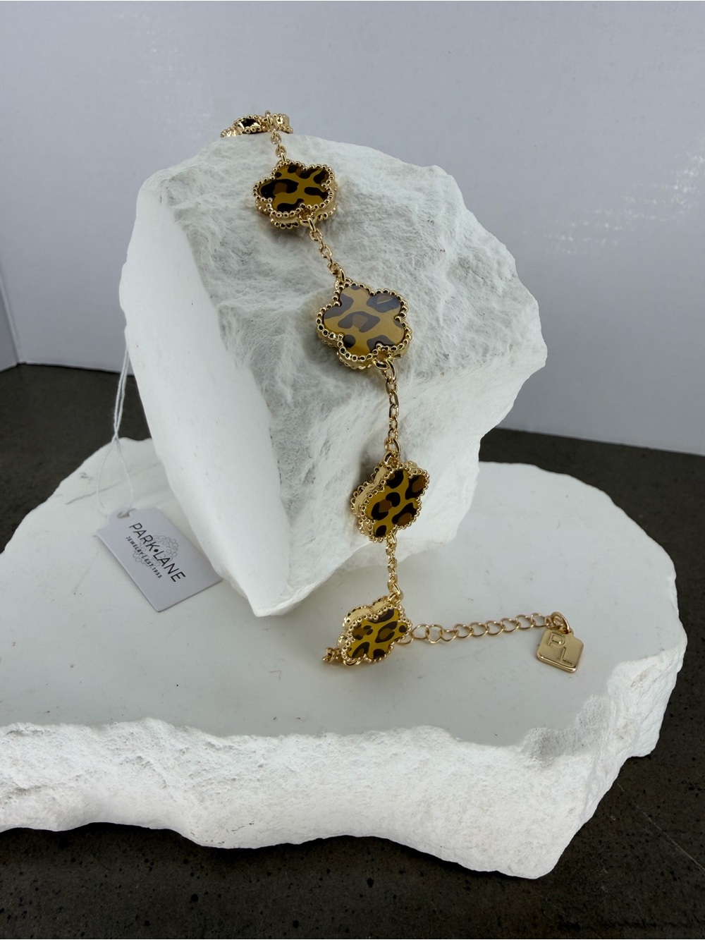 Park Lane Women’s Leopard Ivy Bracelet Gold Tone Animal Print Clover Bracelet - Picture 2 of 3